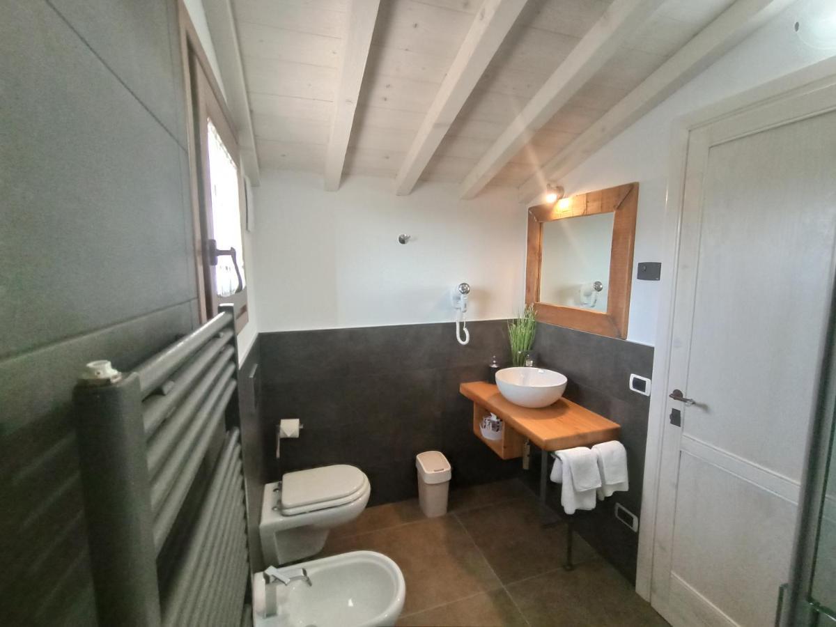 Le Zampolle B & B Cola  Екстер'єр фото